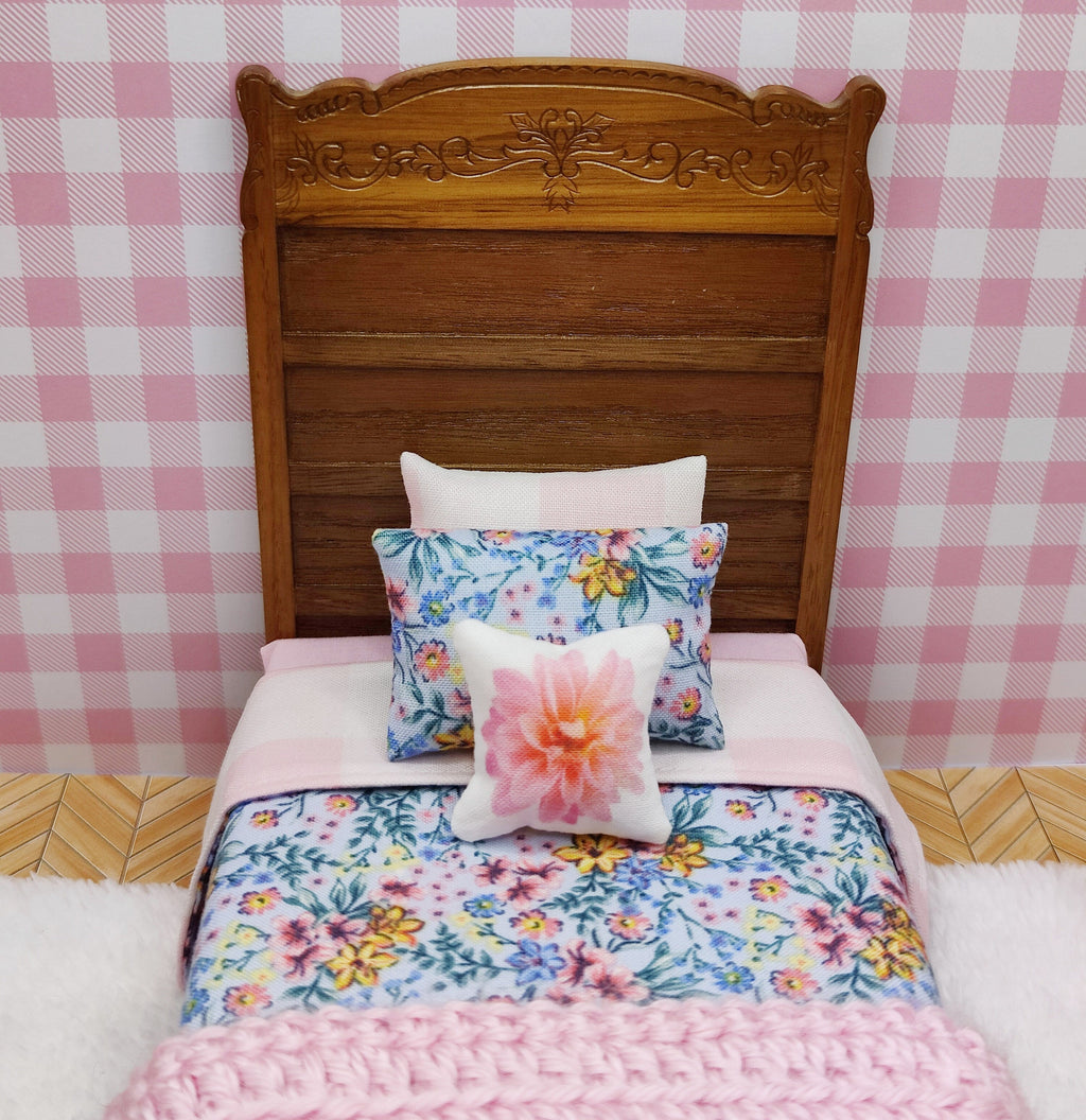 Dollhouse Miniature Single Bed Bedding Set Dollhouse Girl Room Floral | Plaid Blue and Pink with Accent Pillow