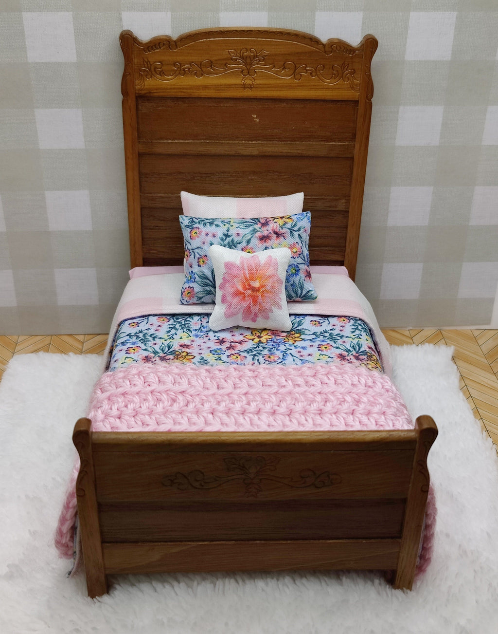 Dollhouse Miniature Single Bed Bedding Set Dollhouse Girl Room Floral | Plaid Blue and Pink with Accent Pillow