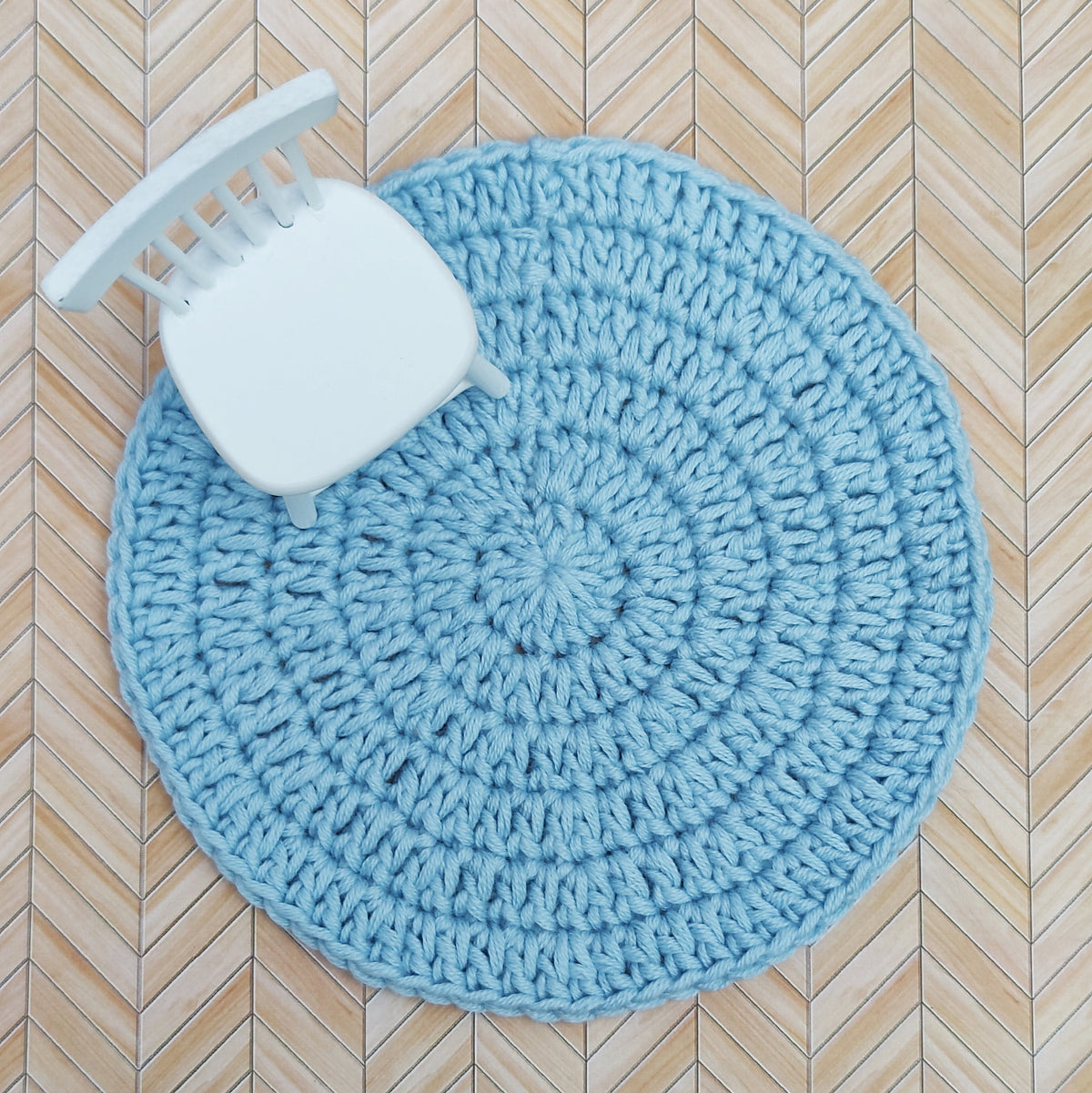 Miniature Roung Crochet Rug