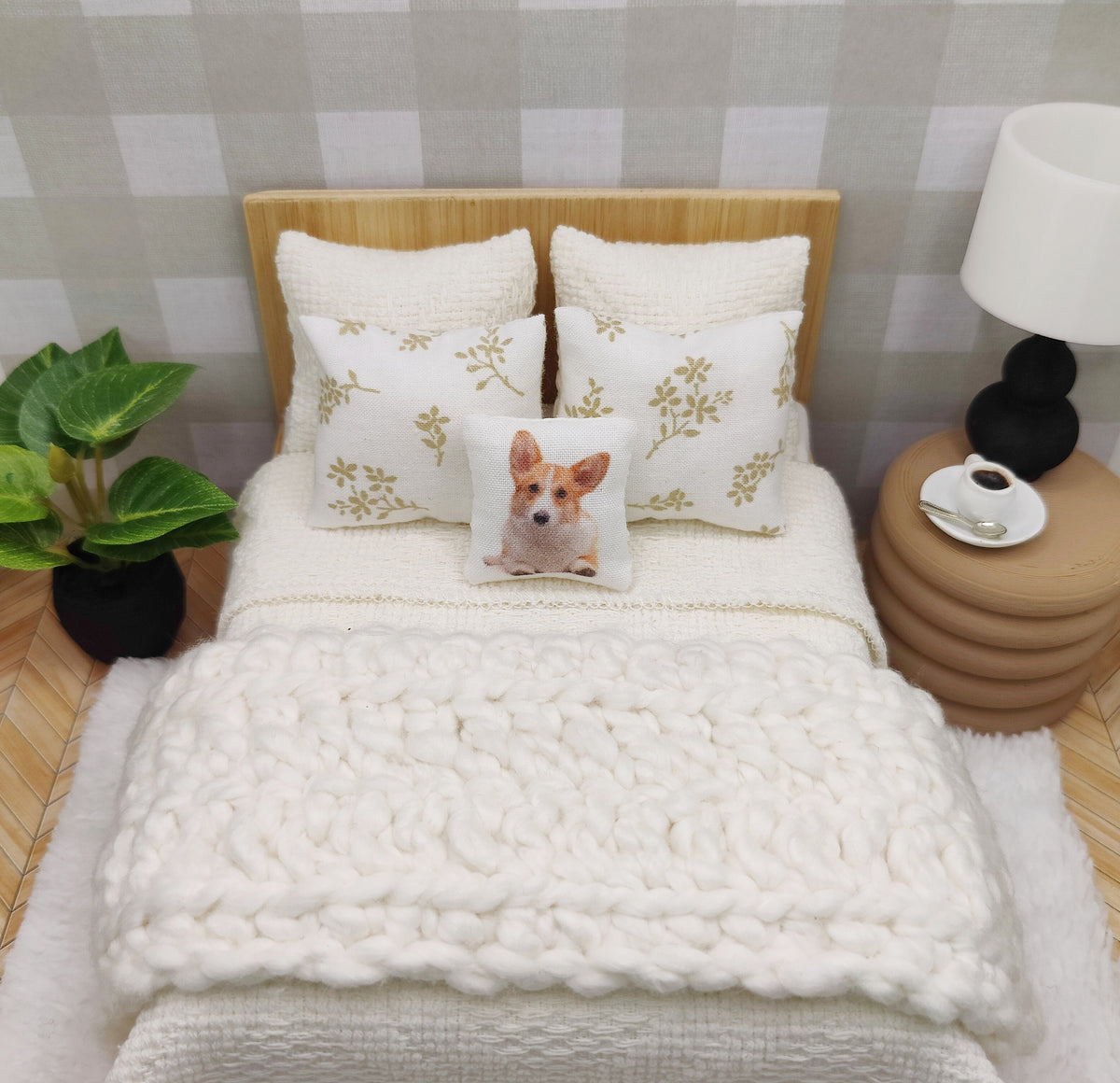 Dollhouse Miniature Chunky crochet blanket, throw blanket, miniature blanket, bedroom decor, sofa throw