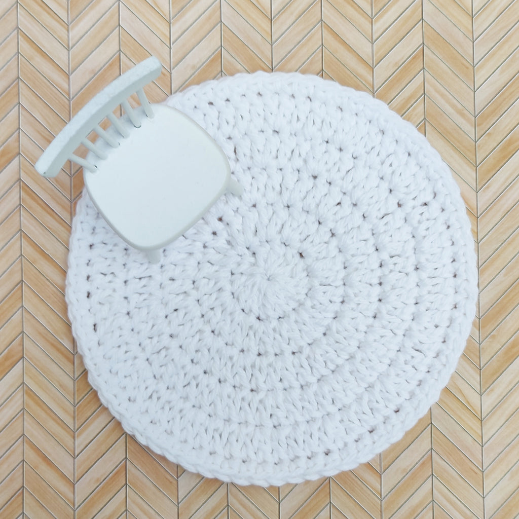 Miniature Roung Crochet Rug