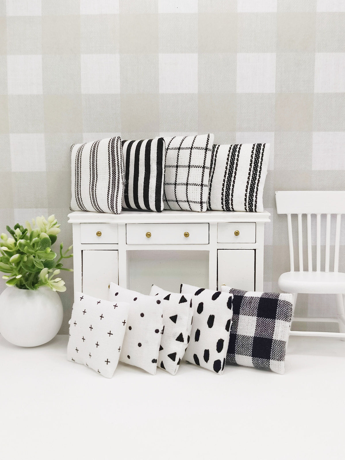 Miniature Dollhouse Black & White Accent Pillows Cushions Set (2)