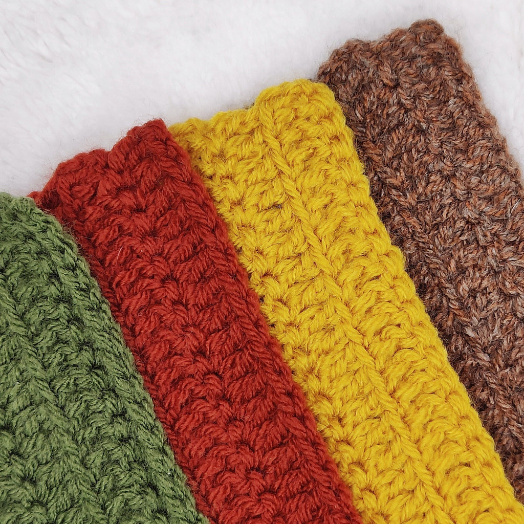Dollhouse Miniature Throw and Pillows Combo Decor Fall, Holidays