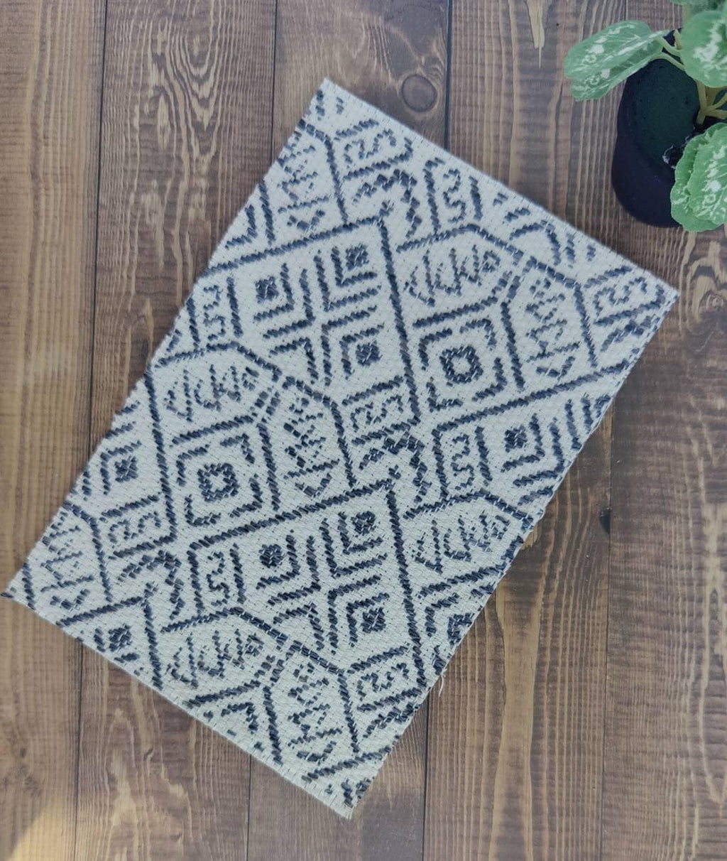 Dollhouse Miniature Black and White Modern Rug