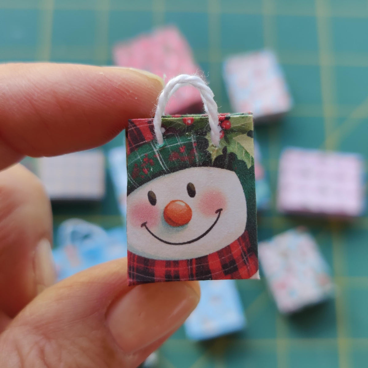 NEW!! Miniature Printable Christmas Gift Bags, DIY Miniature Christmas Boxes, 1:12 Christmas Gift Boxes, Barbie Christmas