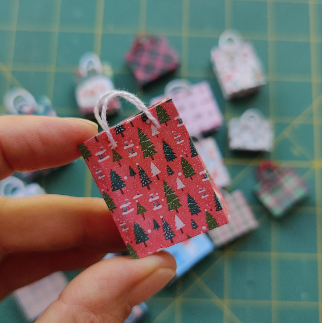 NEW!! Miniature Printable Christmas Gift Bags, DIY Miniature Christmas Boxes, 1:12 Christmas Gift Boxes, Barbie Christmas