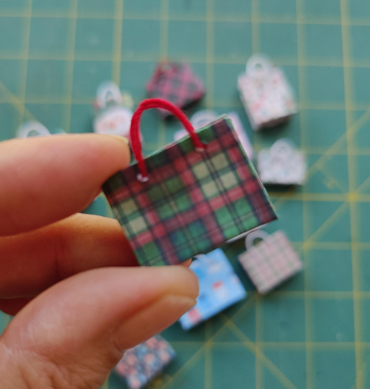 NEW!! Miniature Printable Christmas Gift Bags, DIY Miniature Christmas Boxes, 1:12 Christmas Gift Boxes, Barbie Christmas