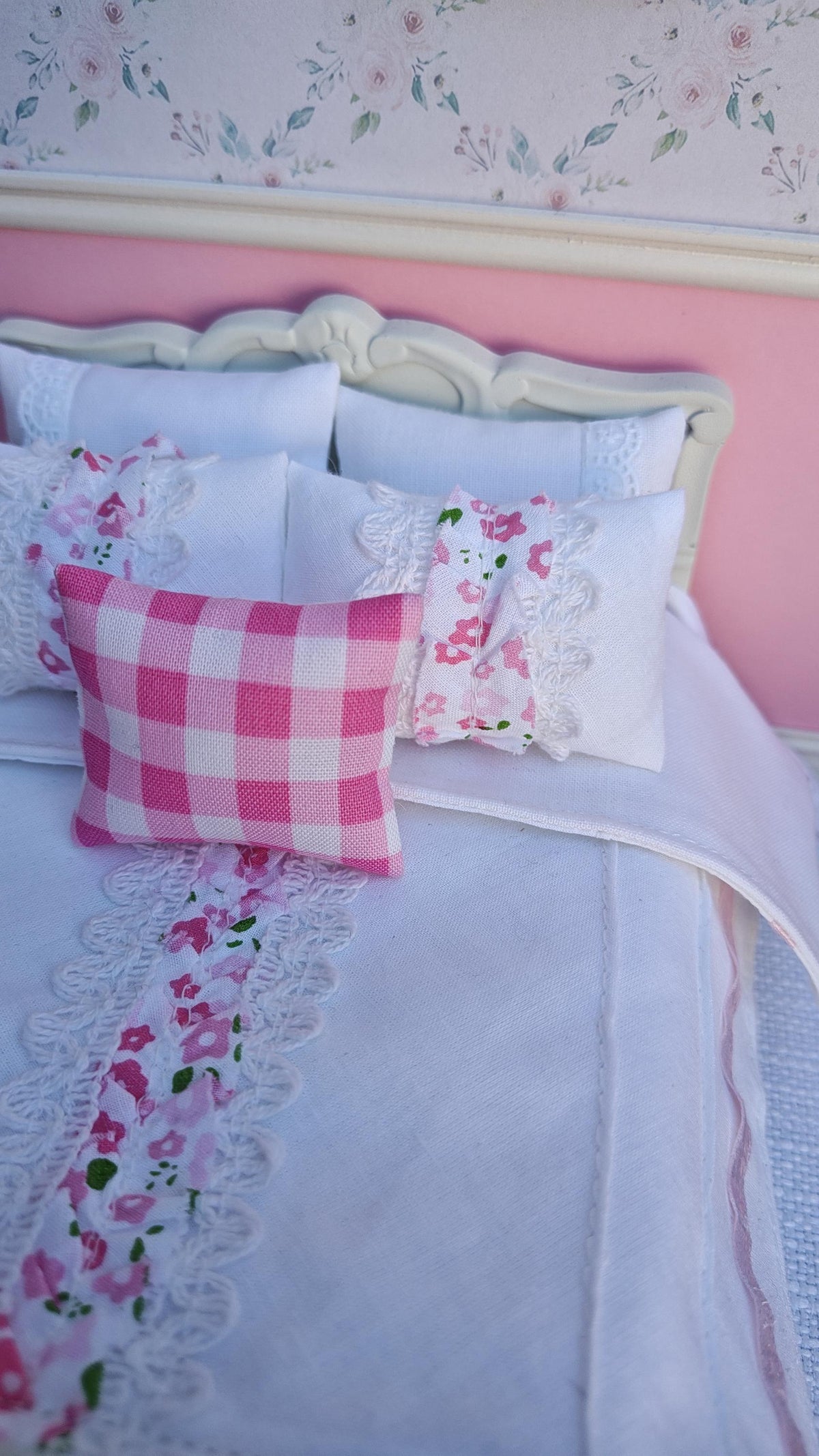 Miniature Dollhouse White & Pink Bedding Set LIMITED QUANTITY!
